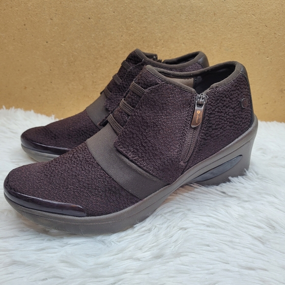 Bzees Brown Enlighten Ankle Boots- Size 8.5 - Picture 3 of 12